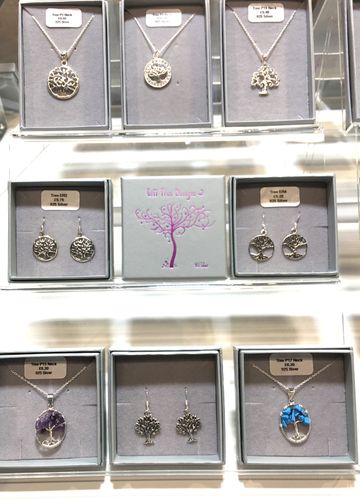 Stunning Tree of Life Collections